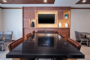 Holiday Inn Express & Suites Buffalo by IHG