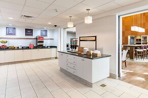 Hampton Inn & Suites Hartford-Manchester