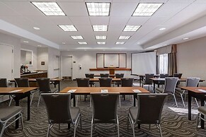 Hampton Inn & Suites Tulare