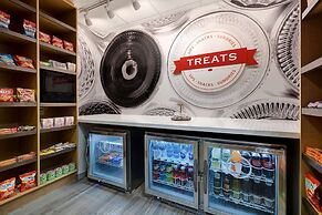 Hampton Inn & Suites Tulare