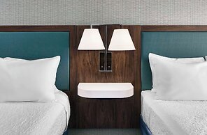 Hampton Inn & Suites Saratoga Springs Downtown