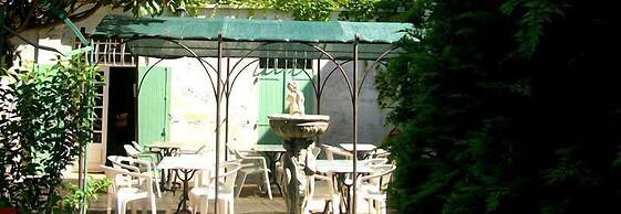 Au St Roch Hotel et Jardin
