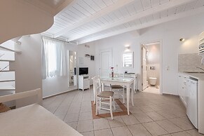 Reverie Santorini Hotel