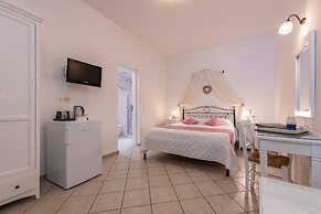 Reverie Santorini Hotel