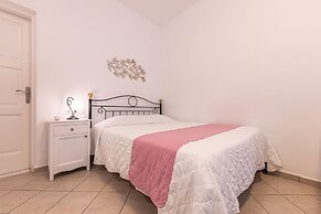 Reverie Santorini Hotel