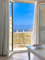 Reverie Santorini Hotel