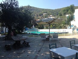 Cascade Holiday Resort