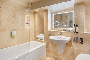 Woodford Bridge Country Club