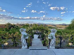Inn at Churon Winery