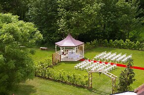 Farnham House Hotel