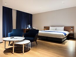 ibis Suwon Ambassador