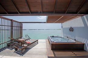 Villa Nautica Paradise Island Resort