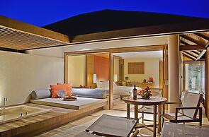 Villa Nautica Paradise Island Resort