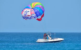 Villa Nautica Paradise Island Resort