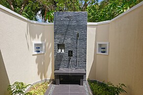 Villa Nautica Paradise Island Resort