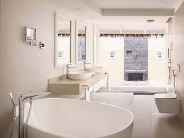 Villa Nautica Paradise Island Resort