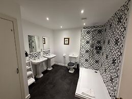 Broome Park Hotel