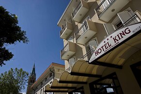 Hotel King