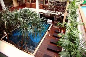 Sunshine Hotel And Residences