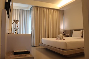 Sunshine Hotel And Residences