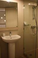 Sunshine Hotel And Residences