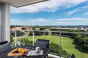 Oaks Ipswich Aspire Suites