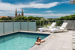 Oaks Ipswich Aspire Suites