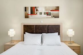 Axos Hotel