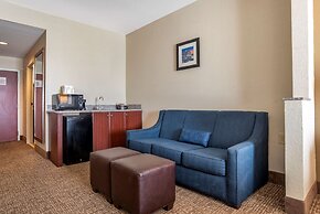 Comfort Inn And Suites
