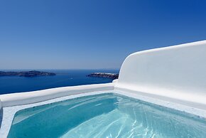 Abyssanto Suites & Spa