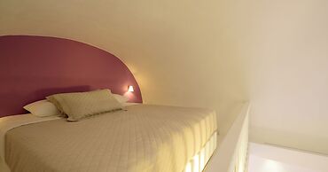 Abyssanto Suites & Spa