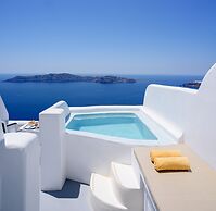 Abyssanto Suites & Spa