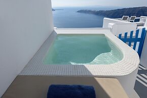 Abyssanto Suites & Spa