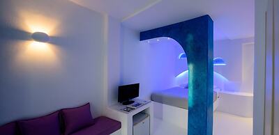 Abyssanto Suites & Spa