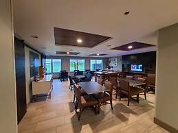 Holiday Inn Express & Suites Sheldon by IHG