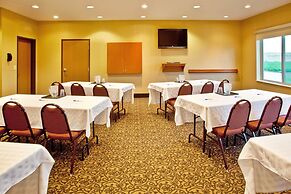 Holiday Inn Express & Suites Sheldon by IHG