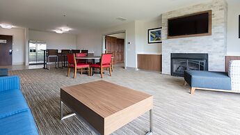 Holiday Inn Express & Suites Lexington NW-The Vineyard by IHG