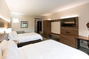 Holiday Inn Express & Suites Lexington NW-The Vineyard by IHG