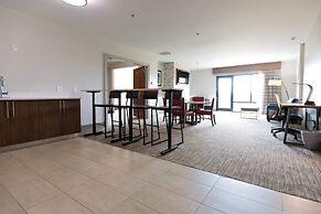 Holiday Inn Express & Suites Lexington NW-The Vineyard by IHG