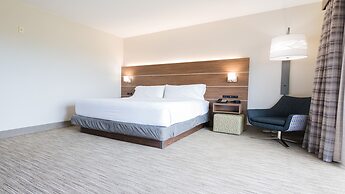 Holiday Inn Express & Suites Lexington NW-The Vineyard by IHG