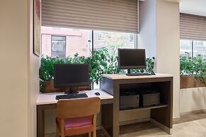 Candlewood Suites New York City-Times Square by IHG