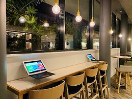 Holiday Inn Express Cheltenham by IHG