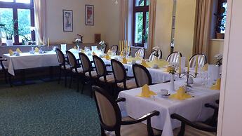 Hotel Am Kurpark Bad Salzelmen