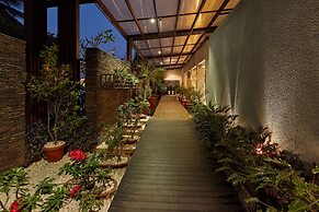 Royal Orchid Beach Resort & Spa