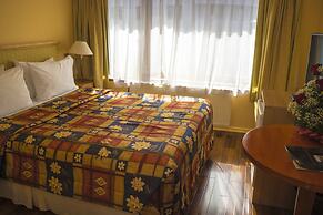 Nobile Suites Vicente Costanera