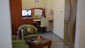 Palitra Family Hotel