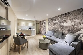 Almond Business Hotel