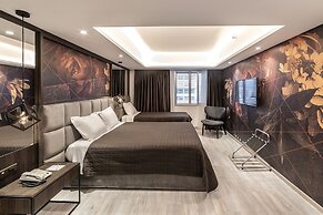 Almond Business Hotel