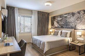 Almond Business Hotel