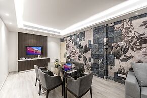 Almond Business Hotel